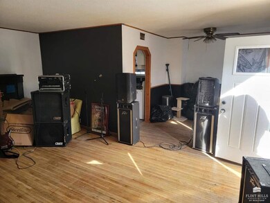 1604 Pierre St, Manhattan, KS 66502 - photo 4