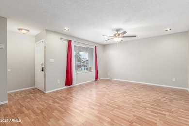 4810 W Laurel Ln, Glendale, AZ 85304 - photo 4