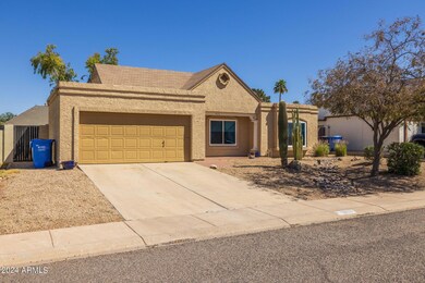 1032 E Wickieup Ln, Phoenix, AZ 85024 - photo 3