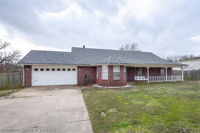 708 Stephanie St, Muldrow, OK 74948 - photo 2