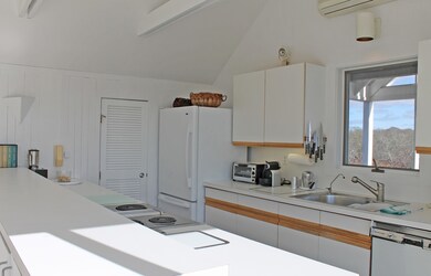 8 Driveway, Chilmark, MA 02535 - photo 5