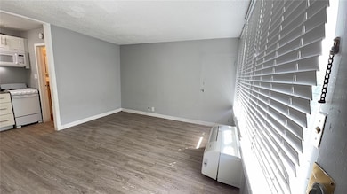 515 Bon Air St unit 248, Lakeland, FL 33805 - photo 2