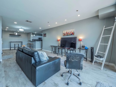 Towers Of Town Lake unit 4A4, Austin, TX 78701 - photo 6