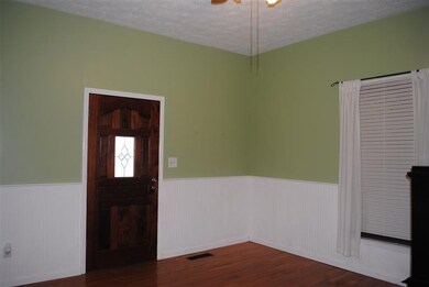 327 Steele St, Frankfort, KY 40601 - photo 5