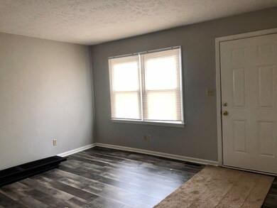 135 Boxwood Dr, Hopkinsville, KY 42240 - photo 4