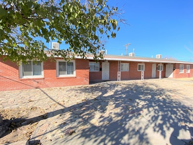 427 Emerson St unit 1-4, El Paso, TX 79915 - photo 2