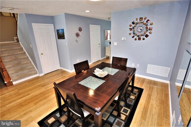54 Sapphire Ln unit B, Franklin Park, NJ 08823 - photo 3