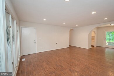 205 Washington St, Locust Grove, VA 22508 - photo 6