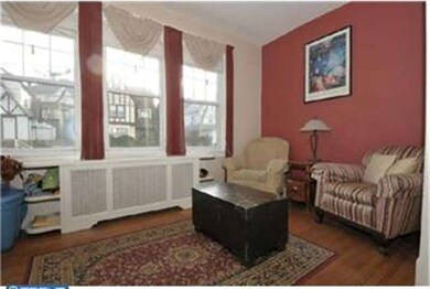 2439 Wynnefield Dr, Havertown, PA 19083 - photo 4