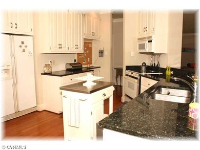 Kitchen - Terrific Kitchen with Granite Counters
