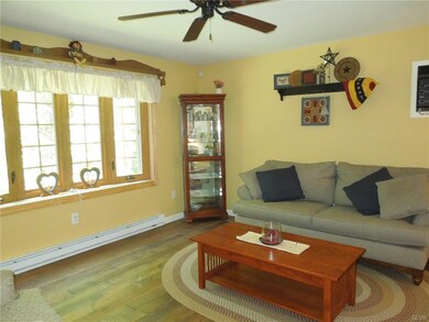 160 Chestnut Hill Rd, Emmaus, PA 18049 - photo 4