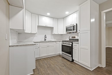 4402 Stansel Dr, Alvin, TX 77511 - photo 4