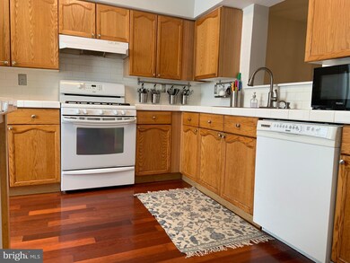 5007 Esther Reed Dr, Doylestown, PA 18902 - photo 2