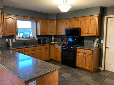 57 Brentwood Cir, Bloomsburg, PA 17815 - photo 2