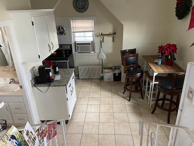 23 Wales St unit 3, Abington, MA 02351 - photo 3