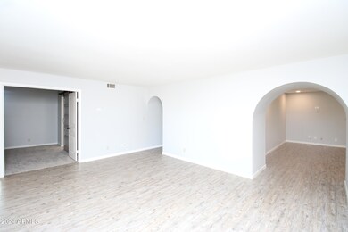 401 E Carter Dr, Tempe, AZ 85282 - photo 6