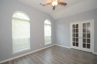 8034 Gray Jay Dr, Houston, TX 77040 - photo 5