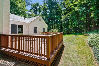 124 Dingletown Rd Greenwich CT-small-044