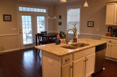 KitchenIsland1