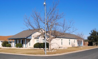 602 Prickly Pear Ct, Fredericksburg, TX 78624 - photo 2