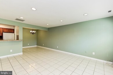 20040 Appledowre Cir, Germantown, MD 20876 - photo 6