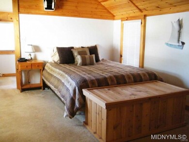 Lg. Master bedroom