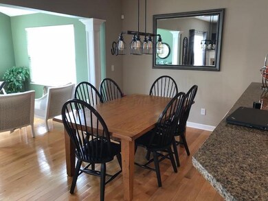 Dining Area between Sun Room & Kitchen