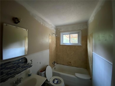 2001 Ostrom Dr, Mobile, AL 36605 - photo 7