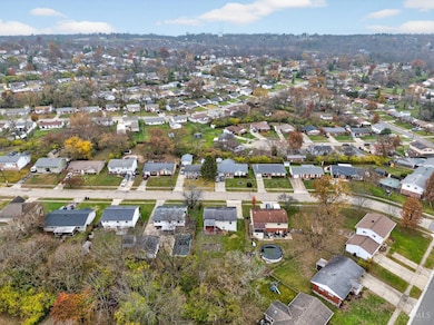 2531 Retford Dr, Cincinnati, OH 45231 - photo 7