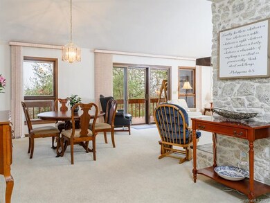 102 Ballantree Dr, Asheville, NC 28803 - photo 4