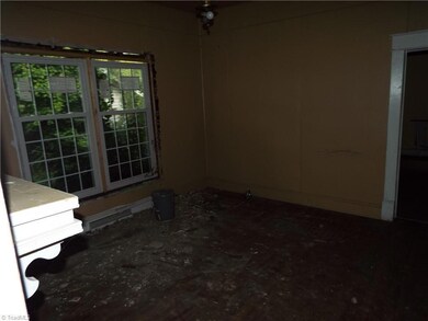 417 Cable St, High Point, NC 27260 - photo 6