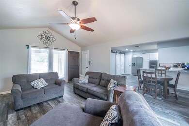 603 State St, Weatherford, TX 76086 - photo 5