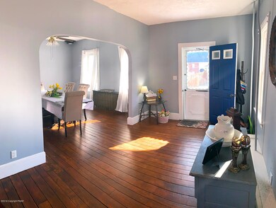 11 Arch St, Pen Argyl, PA 18072 - photo 5