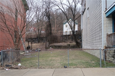 1310 Stranmore St, Pittsburgh, PA 15212 - photo 2