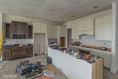 9408 Rushbrook Dr, Johnston, IA 50131 - photo 5