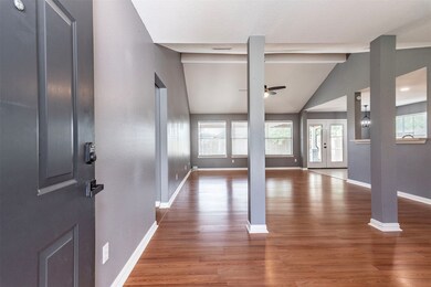 2707 Quail Run Dr, Alvin, TX 77511 - photo 3