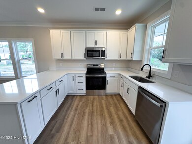 180 Pine View_009