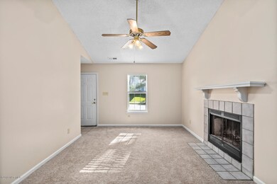 145 Brenda Dr, Jacksonville, NC 28546 - photo 5