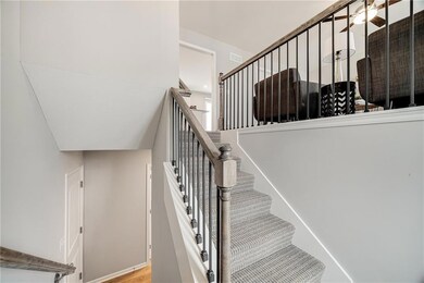 612 Foxglove Ln, Raymore, MO 64083 - photo 4