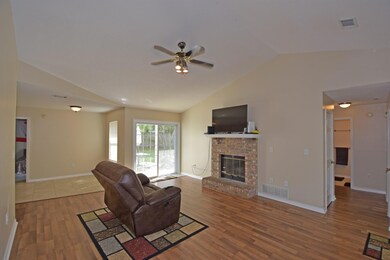 2980 Windsor Circle 03