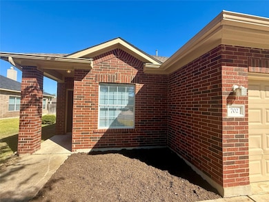 702 Estancia Way, Leander, TX 78641 - photo 2
