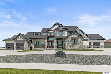 3224 Bryan Shore Dr, Fremont, NE 68025 - photo 2