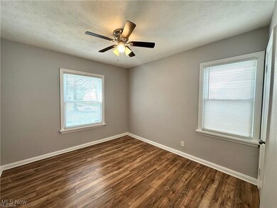 22681 Coulter Ave, Euclid, OH 44117 - photo 6