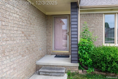 21637 Clifford Dr, Macomb, MI 48044 - photo 4