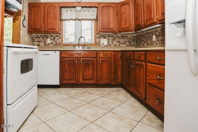 232 13th Ave NE, Jamestown, ND 58401 - photo 6