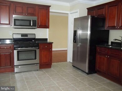 219 Yorknolls Dr, Capitol Heights, MD 20743 - photo 7