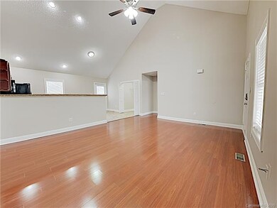 947 Loch Lomond Cir, Concord, NC 28025 - photo 5