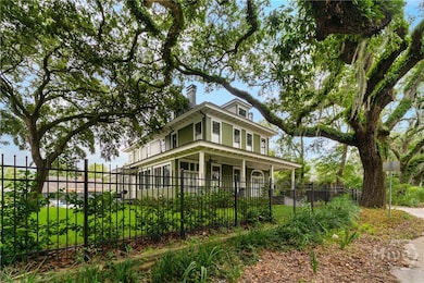 121 E Victory Dr, Savannah, GA 31405 - photo 6