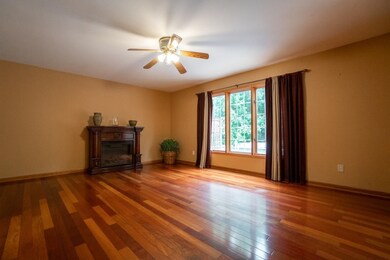 1260 Creekside Dr, Crown Point, IN 46307 - photo 5