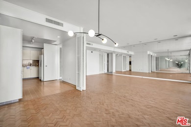 Sierra Towers unit 2504, West Hollywood, CA 90069 - photo 7